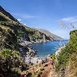 Resort Calampiso 4*