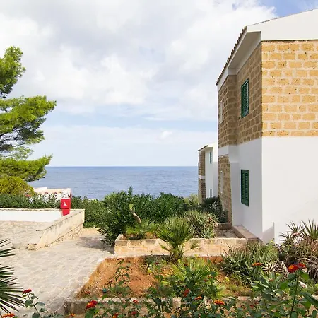 Calampiso Resort 4*